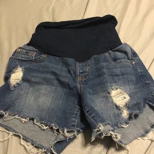 Maternity shorts-Jessica Simpson
